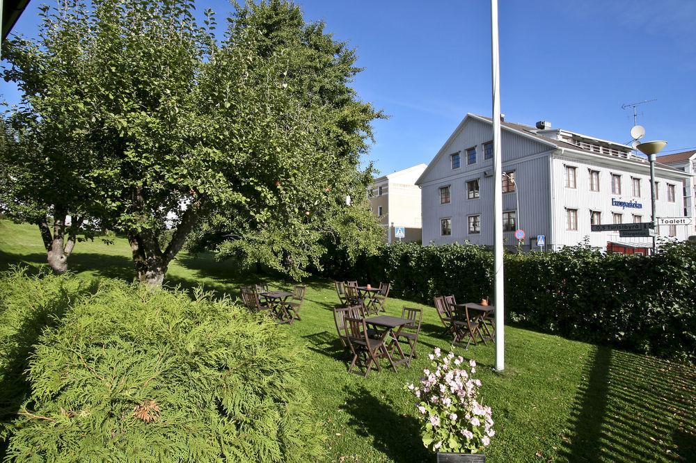 Hotell Laurentius Strängnäs Exteriér fotografie